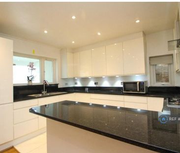 3 bedroom detached house to rent - Photo 6