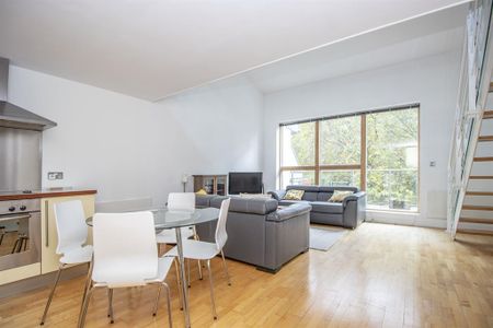 1 bedroom flat to rent - Photo 2