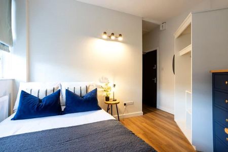 5 bedroom apartment to rent - Photo 4