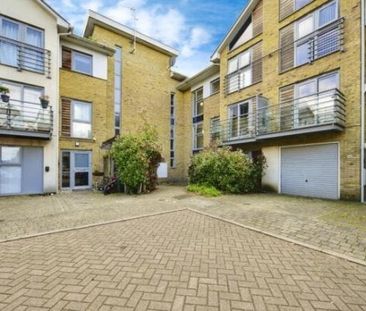 Arundel Square, Maidstone - Photo 3