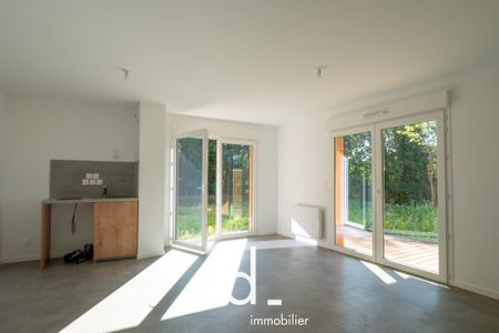 Location Appartement 4 pièces 83m² FOURAS 17450 - Photo 2