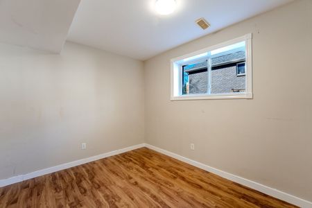 For Lease - 67 Iris Drive Unit# Lower, Wasaga Beach, Ontario - Photo 3