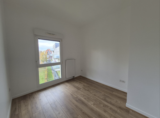 Location Appartement 3 pièces 69m² LILLE 59260 - Photo 1