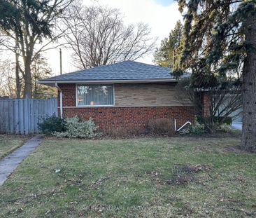 Detached Home For Lease | E8143736 - Photo 5