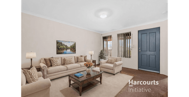 Charming Family Home - Photo 1