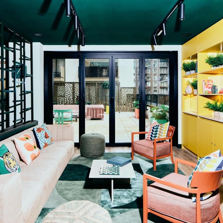 Studio to rent - Photo 1