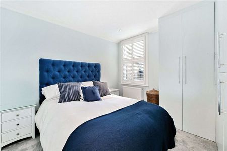 A fantastic two bedroom garden flat in popular Sands End - Photo 4