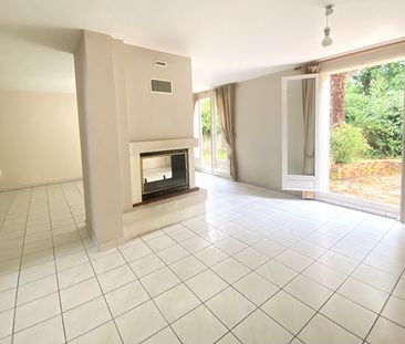 Location Maison 6 pièces 145m² - Photo 2