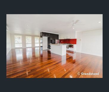 5 Duntroon Drive, Wantirna, Vic 3152 - Photo 5