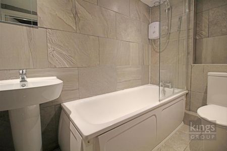 3 bedroom terraced house to rent - Photo 2