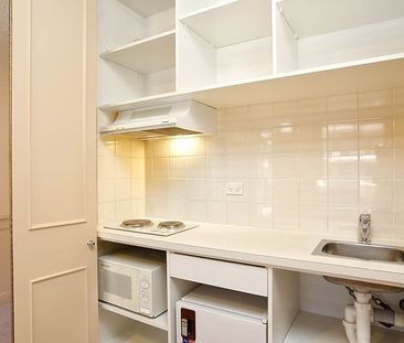 206/49-51 Rathdowne Street, Carlton VIC 3053 - Photo 3