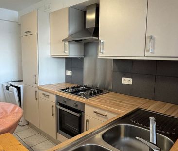 Appartement te huur in Oostende voor € 700 met 2 slaapkamers - Photo 3