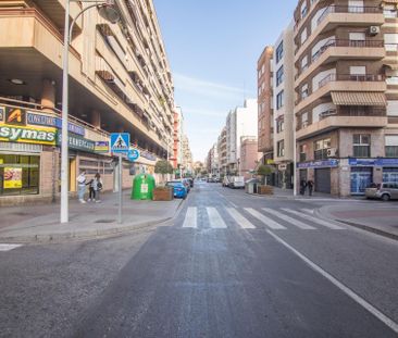 Piso de alquiler en Calle Josep Maria Buck, 41, Pont Nou - Corazón ... - Photo 6