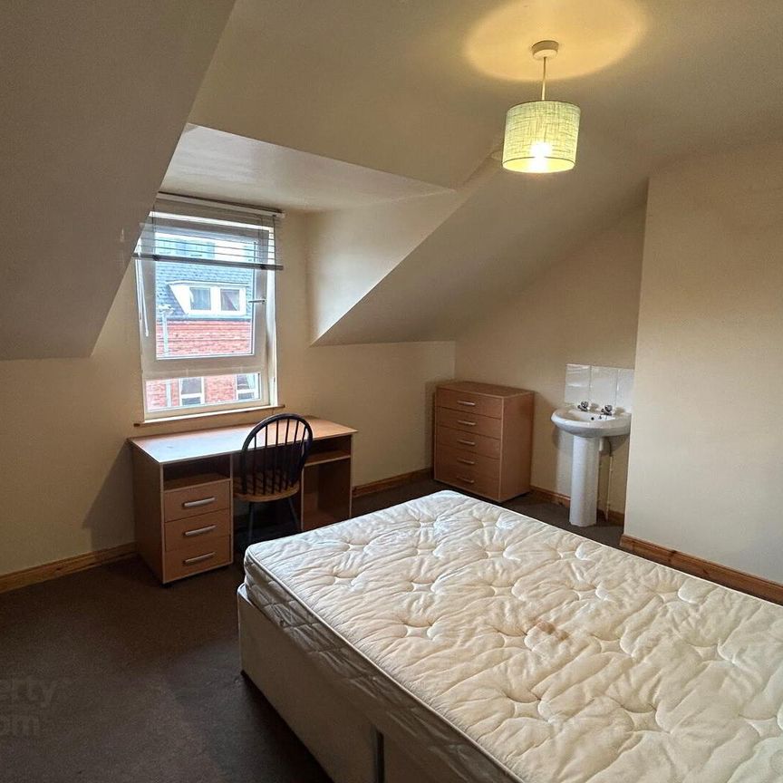 All Bedrooms Upstairs, 5 Westminster Street, Queens Botanic Quarter, Belfast - Photo 1