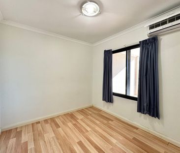 Modern Living with Three Private Ensuites - Photo 4