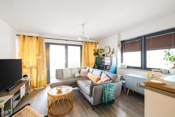 2 Bed Flat, Paintworks, BS4 - Photo 1