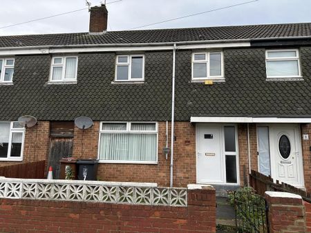 3 bedroom terraced house to rent - Photo 3