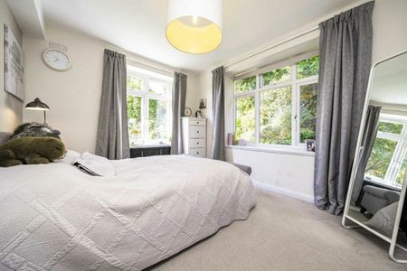 Thames Eyot, Cross Deep, TW1 - Photo 2