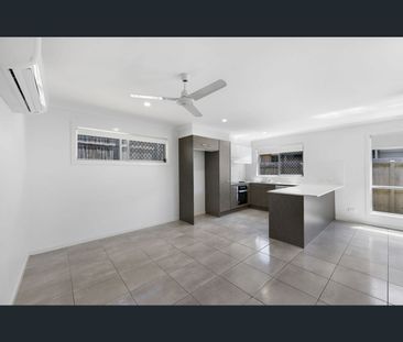 307 Lakeside Avenue, Springfield Lakes, Qld 4300 - Photo 2
