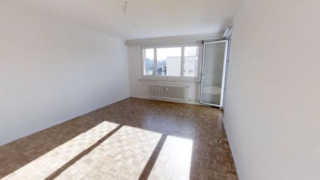 Zeitgemässe 3 Zimmer-Wohnung in Zentrumsnähe von Niederuzwil - Photo 3
