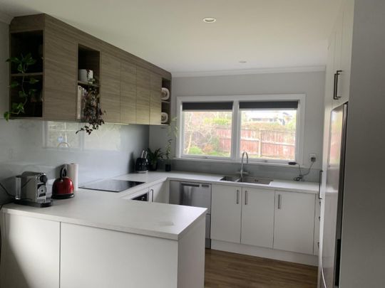 Family Living in the Heart of Stoke - Photo 1