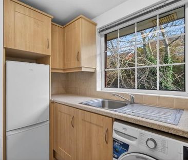 6a Strathearn Court, Holywood, BT18 9NR - Photo 5