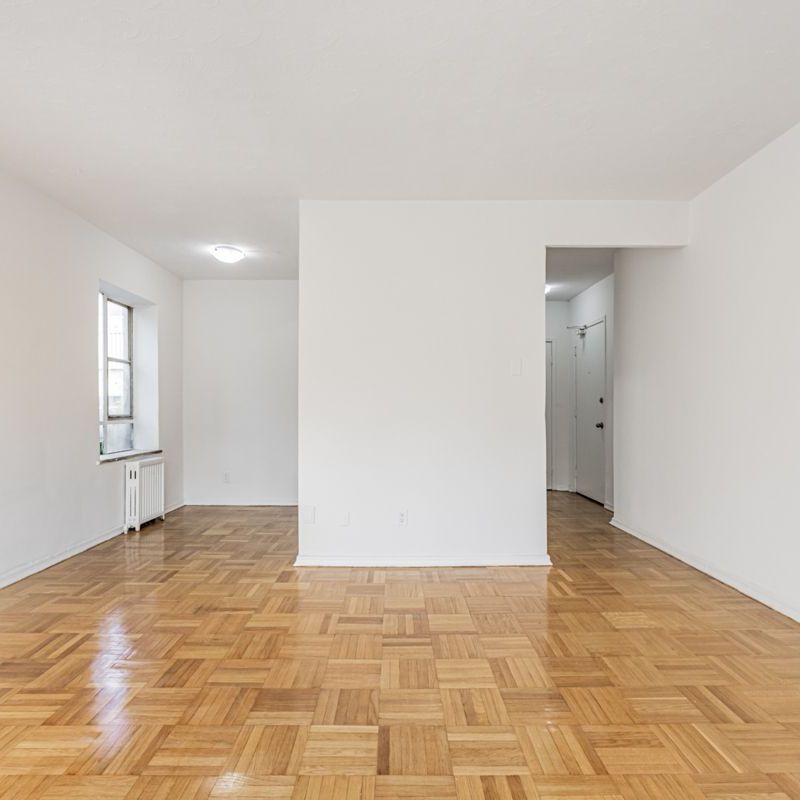 For Lease - 156 Kingston Road Unit# 106, Toronto, Ontario - Photo 1