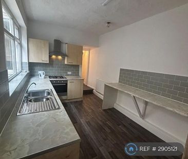 3 bedroom end of terrace house to rent - Photo 5