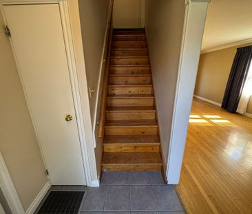 For Lease - 23 Yongeview Avenue, Richmond Hill, Ontario - Photo 1