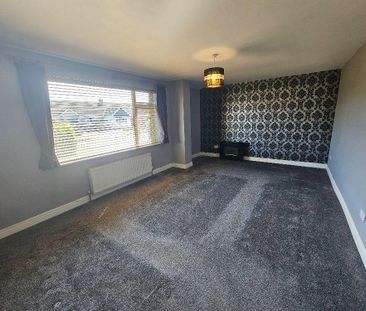 3 bedroom chalet to rent - Photo 1