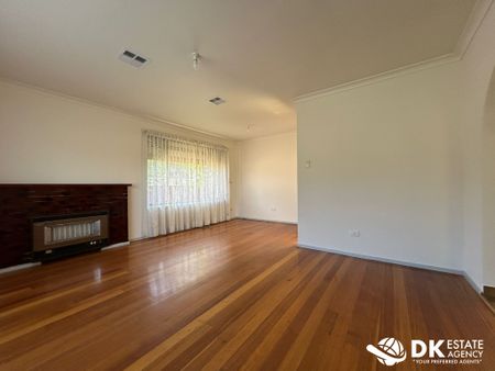 Family Home in Prime Sunshine West Location - Photo 3