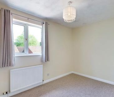 Heathfield, Brighton Hill, Basingstoke, RG22 - Photo 1