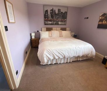 2 bedroom semi-detached bungalow to rent - Photo 2