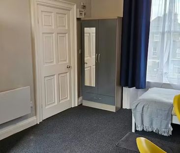 Royal Canal Terrace, Dublin - Photo 6