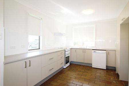 Your Umina Beach Retreat Awaits - Photo 2