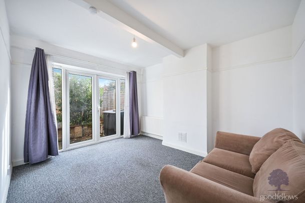 Streatham Vale, London, SW16 - Photo 1