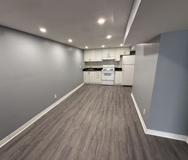 For Lease - 501 Lancelot Crescent Unit# Lower, Oshawa, Ontario - Photo 3