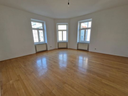 HÜBSCHE 2 ZIMMER WOHNUNG - NÄHE ELTERLEINPLATZ - 2. Stock mit Lift - Photo 1