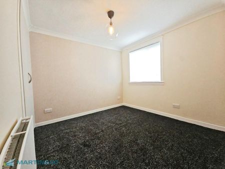1 bedroom ground floor flat to rent - Photo 3