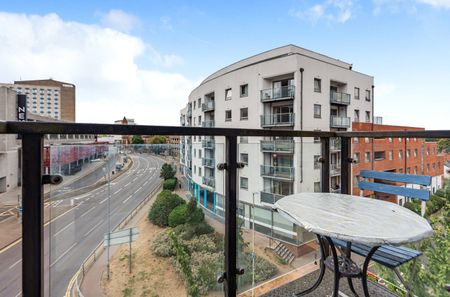 2 bedroom apartment to rent - Photo 3