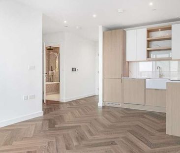 Henshaw Parade The Hyde, Colindale, London, NW9 - Photo 1