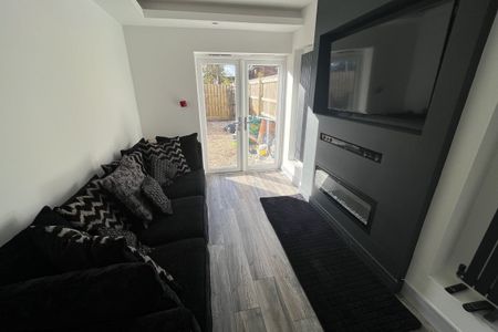 Kingsley Road - Photo 2