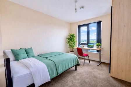 3 bed Apartment 56 Ecco - Photo 5