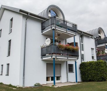 Au rez-de-chaussée et avec terrasse, joli appartement de 1.5 pièces - Photo 2