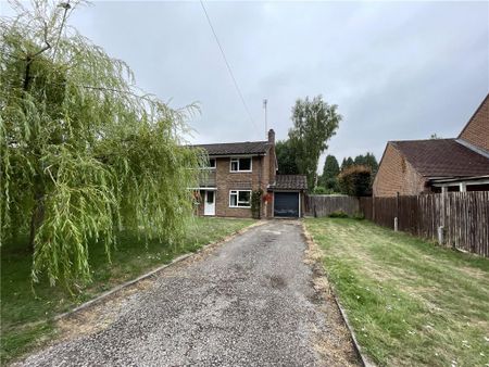 3 bedroom semi-detached house to rent - Photo 4
