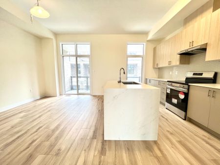 For Lease - 11421 Leslie Street, Richmond Hill, Ontario - Photo 3