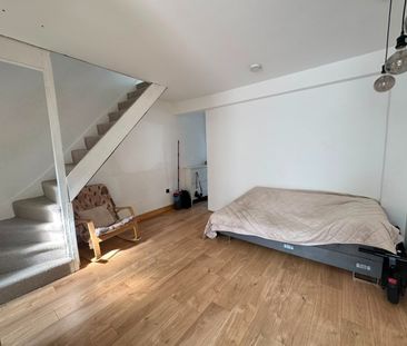 3 Bed Terraced House, Jedburgh Road, E13 - Photo 6