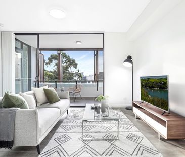 Spacious Contemporary Apartment in a Prime Rosebery Location - Photo 2