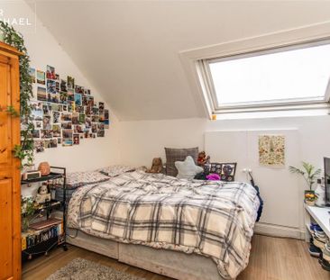 8 bedroom terraced house to rent - Photo 5