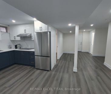 For Lease - 460 Mactier Drive, Vaughan, Ontario - Photo 4